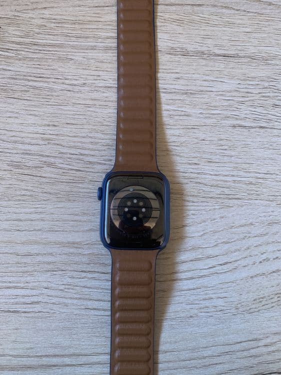 Apple iWatch 7 LL/A — 2