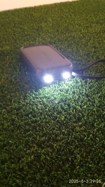 Quyoshda zaryat olodigan powerbank 20 000 Mah — 2