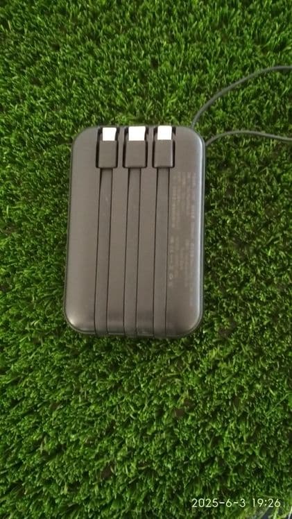 Quyoshda zaryat olodigan powerbank 20 000 Mah — 3