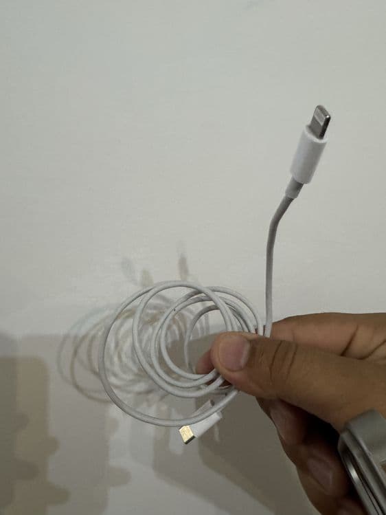 Apple zaryachik simi  sotiladi — 1