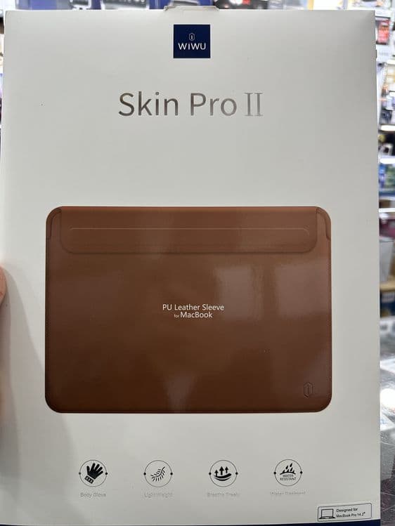 Macbook chexol 13.3 inch Skin Pro — 2