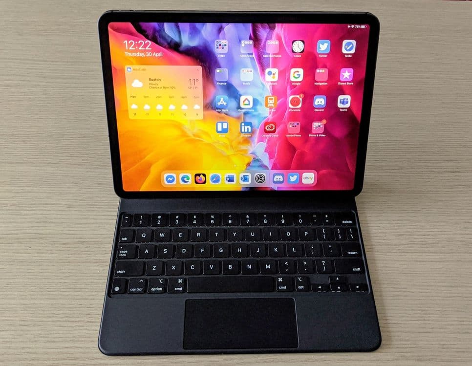 Apple iPad Pro 11 and Pro 13 M2 Magic Keyboard • Чехлы • — 3