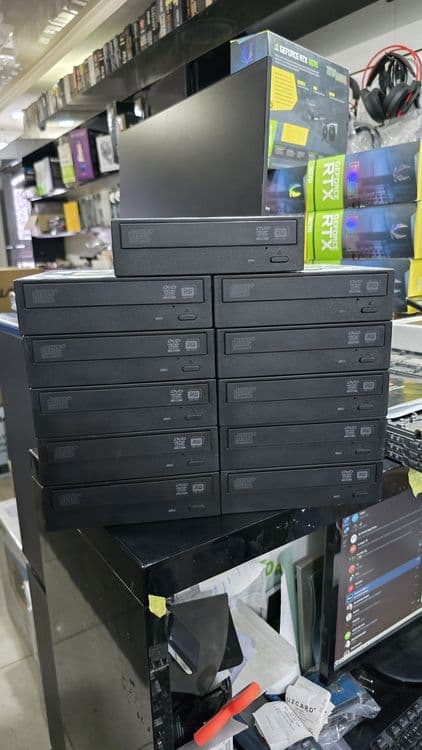 Привод DVD-RW HP TS-H653 (SATA, 5.25", CD 48x, DVD 16x, DL 8x, DVDRW 8 — 1