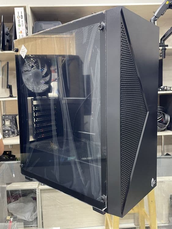 Arzon narxda RGB Case yangi — 2