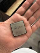 Продаётся AMD Ryzen 5 3600 с боксовым кулером AMD