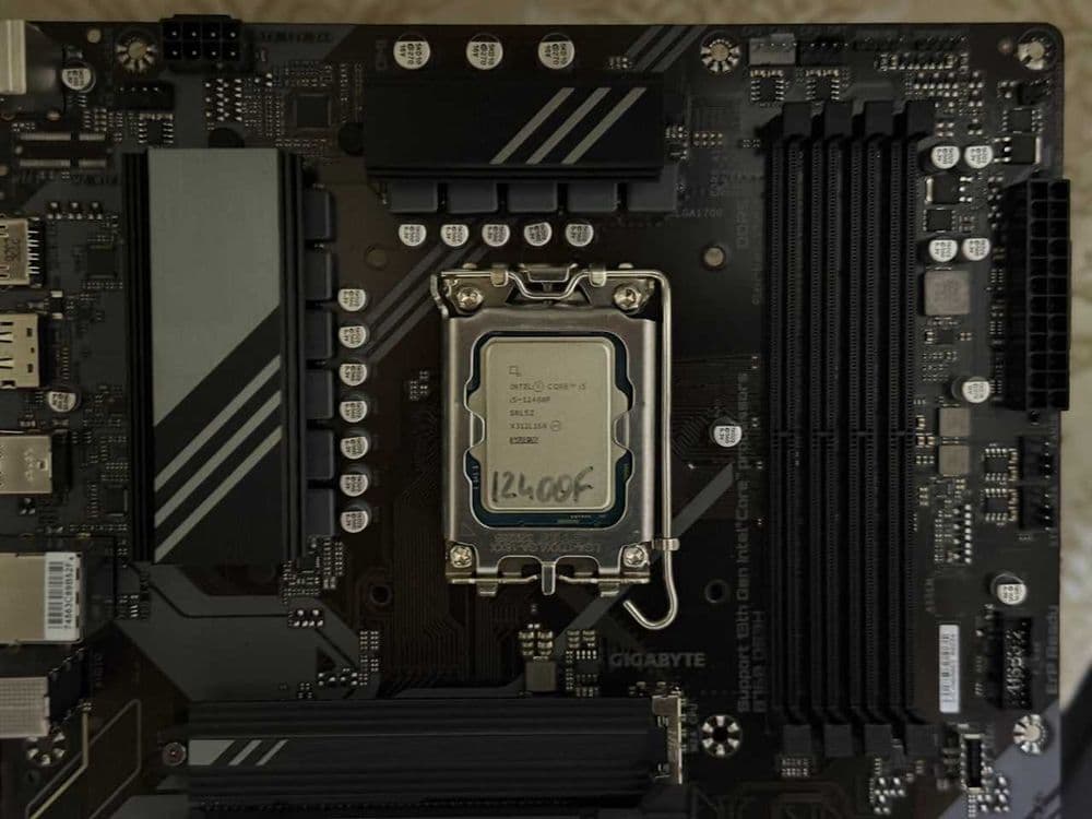 Gigabyte B760 DS3H DDR5 [HDMI,DP,Type-C] + Intel® Core™ i5-12400F — 5