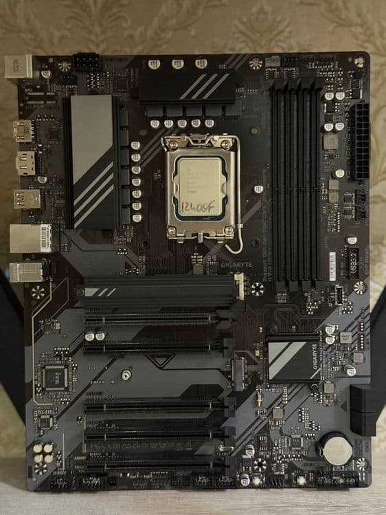 Gigabyte B760 DS3H DDR5 [HDMI,DP,Type-C] + Intel® Core™ i5-12400F — 6