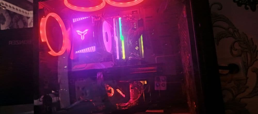 Kompyuter ASRock steel legend z390 i5 9600kf monitor 27dyum 240hz — 15