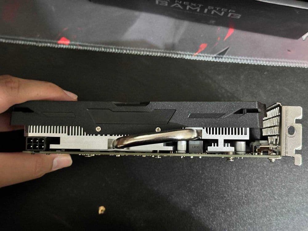 Продам видеокарту Arktek Radeon RX 580 8GB (Б/У 1 месяц, коробка есть) — 12