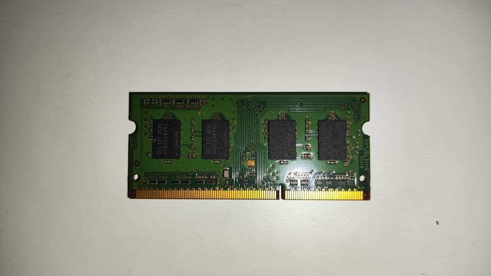 Opitrativ xotira DDR 3 2 GB — 4
