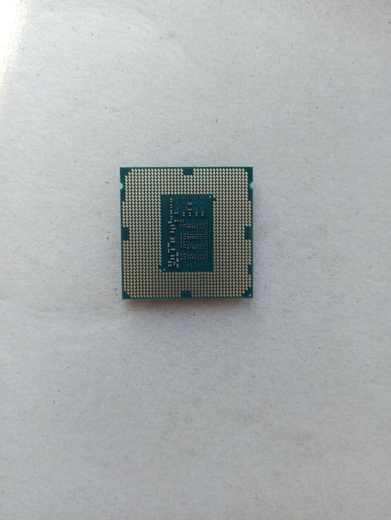Protsessor Intel Pentium G3220. 3 Ghz. Malaysia. Socket - LGA 1150 — 4