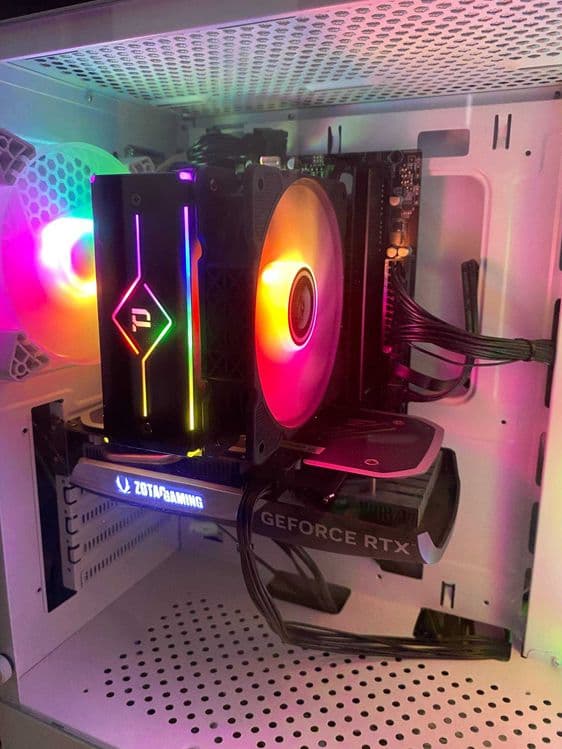 Video karta RTX 4060 8 gb — 2