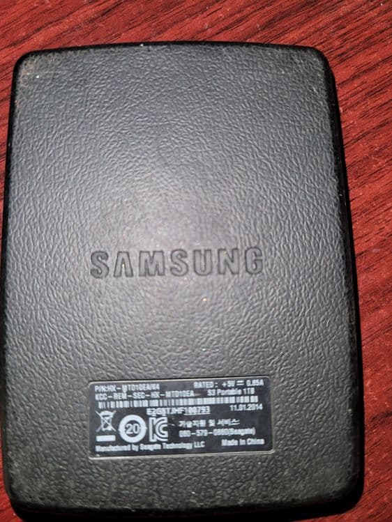 Samsung HARD 1 TB srochno sotiladi — 2