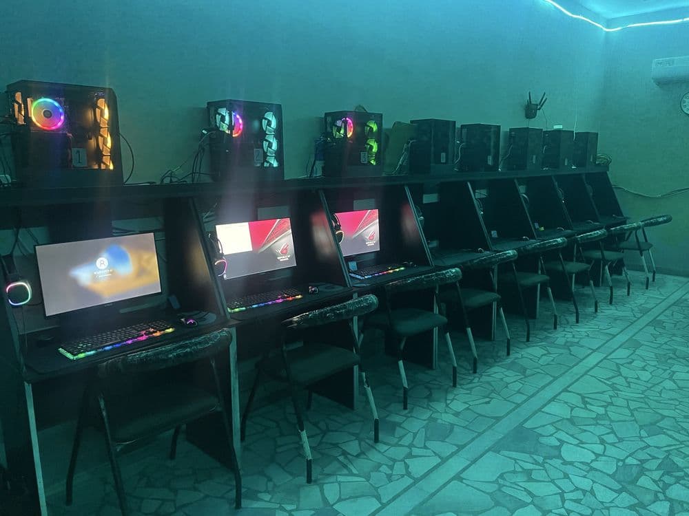 Kompyuter o’yinlari, Game club, Compyuter xona — 1