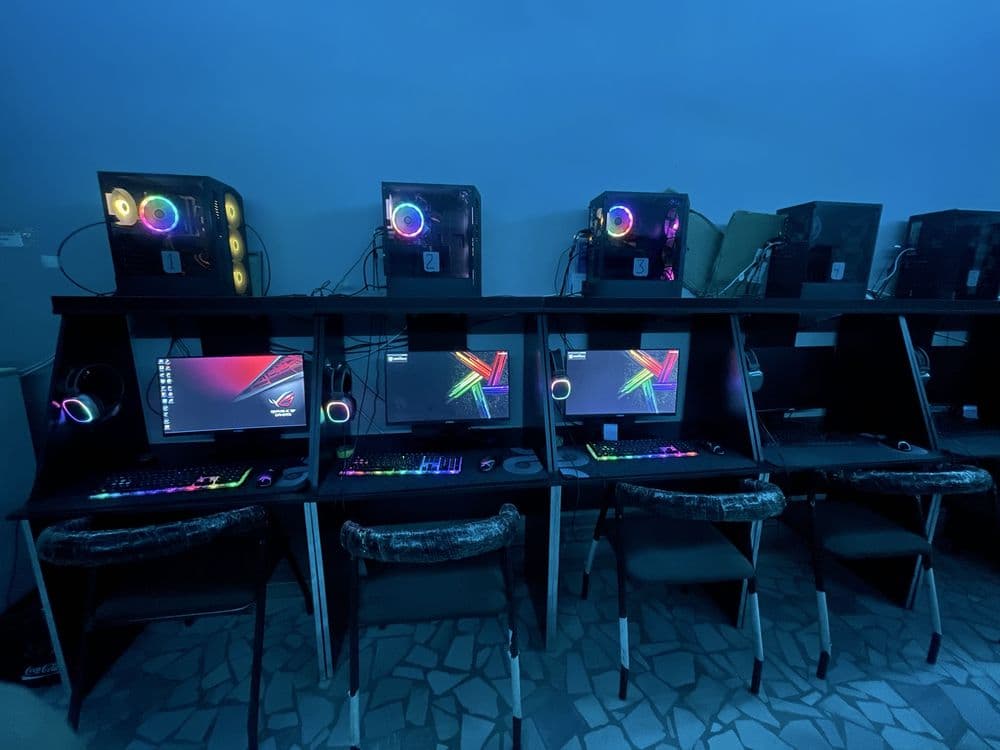 Kompyuter o’yinlari, Game club, Compyuter xona — 6
