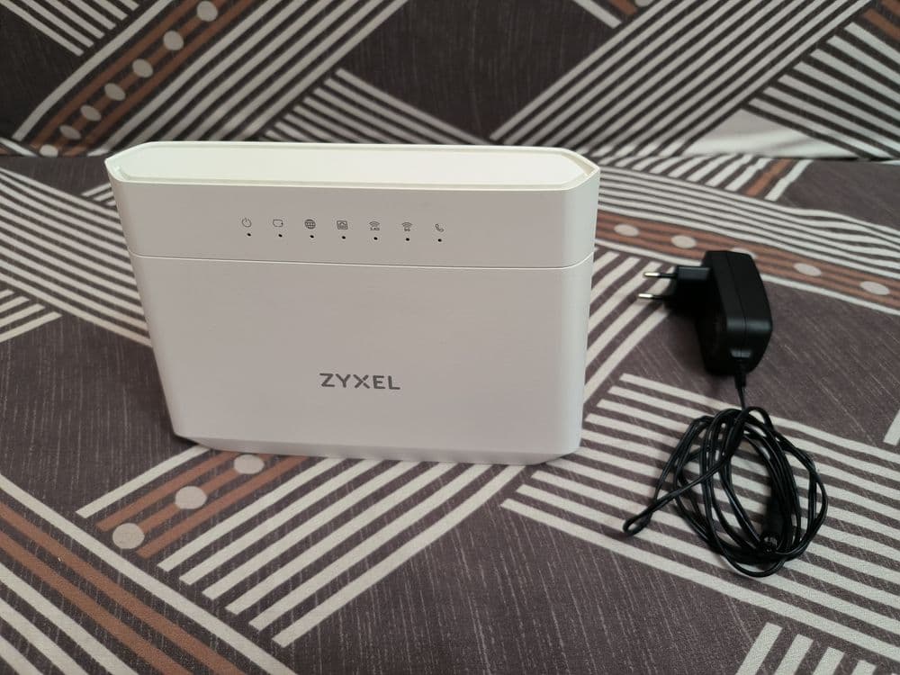 Продам  Wi-Fi роутер Оптика ZYXEL EMG5523-T50B 2.4ГГц и 5 ГГц — 1