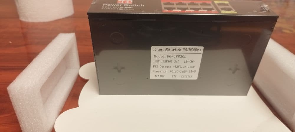 POE switch 8 port +2 port Gigabit — 8