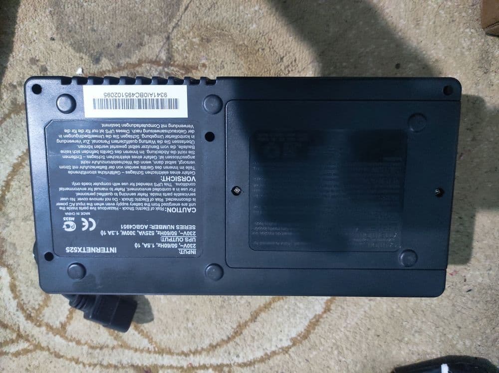 Tripp Lite AVRX seriyali (AVRX550UD yoki AVRX550U modelli) liniyali-in — 1
