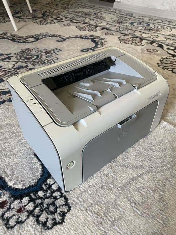 Hp laserjet 1102 printer oq-qora holati a'lo aybi yoq — 9