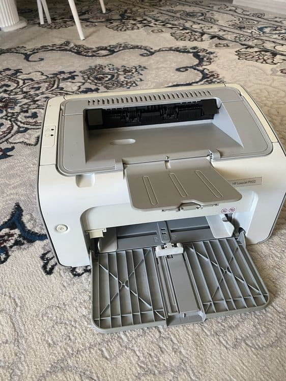 Hp laserjet 1102 printer oq-qora holati a'lo aybi yoq — 12