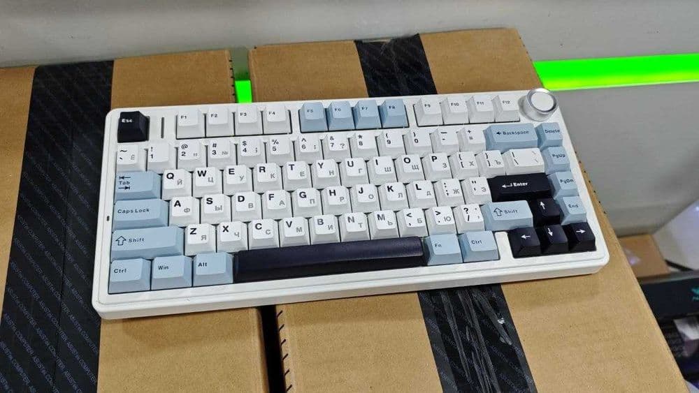 aula f75, Ajazz ak 820. Механическая клавиатура синие и кремовые — 9