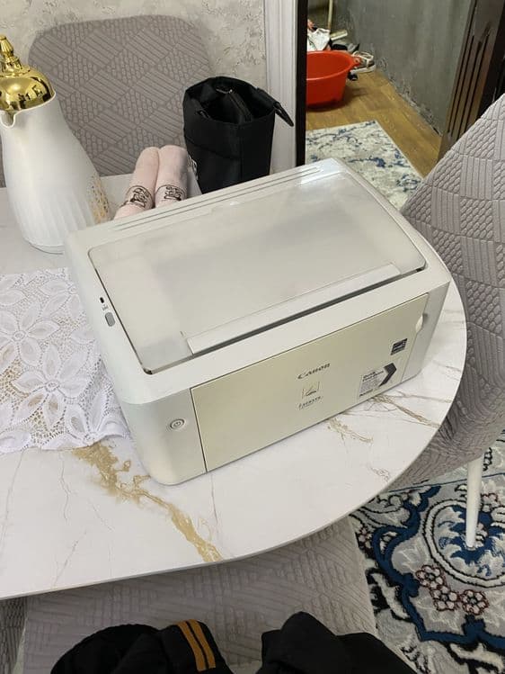Canon lbp3010 oq-qora printer aybi yoq holati a'lo — 2