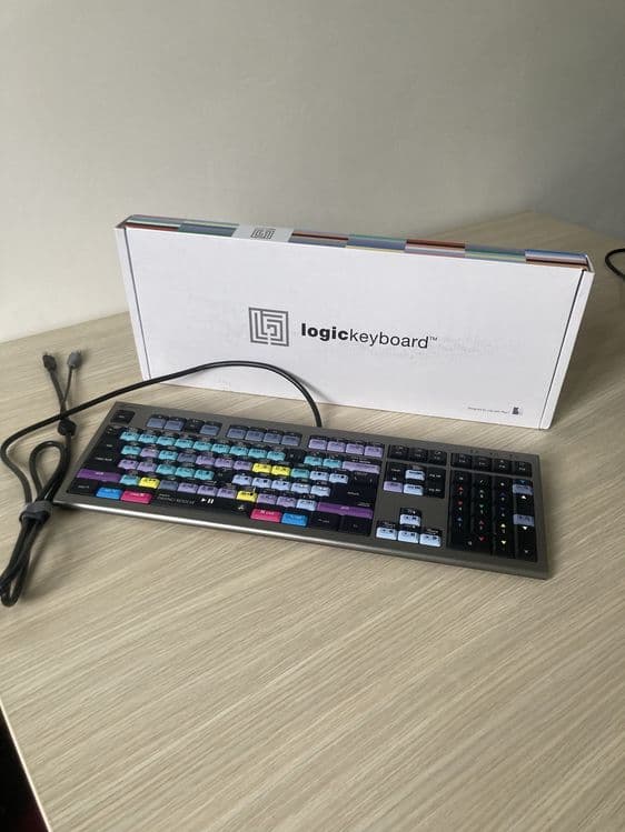 Logickeyboard ASTRA2 Backlit Keyboard for Davinci Resolve - Mac — 2