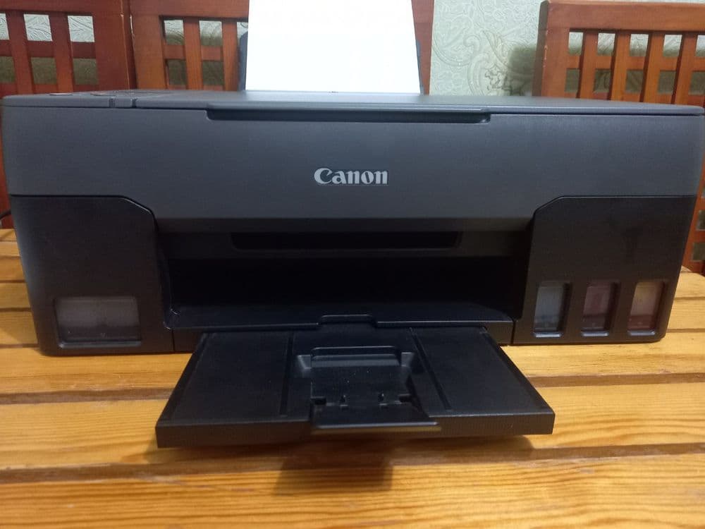 Принтер Canon.      . — 2