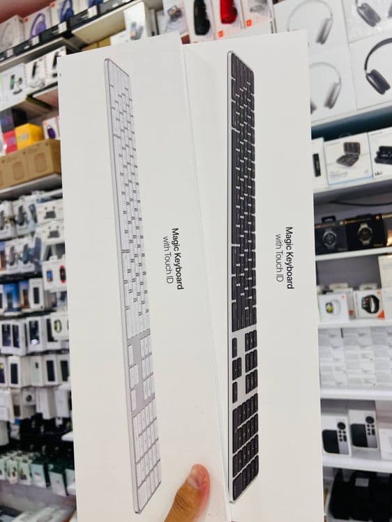 Новый Magic Keyboard With Touch ID • Trackpad • — 2