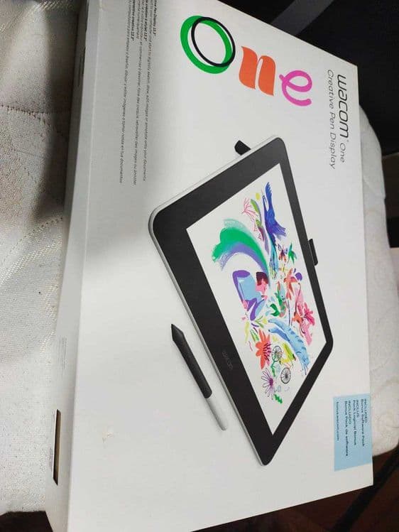 Wacom One HD Creative Pen Display - планшет для рисования — 1