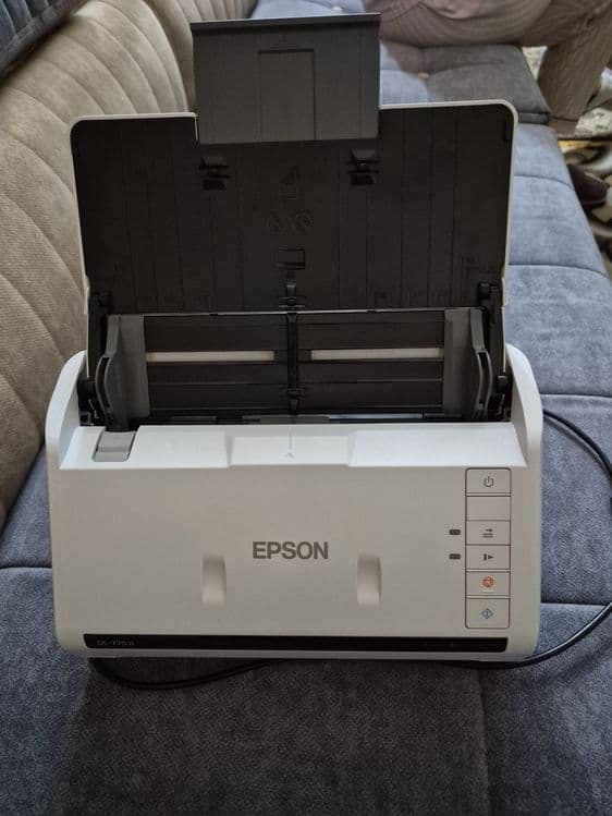 Epson scaner DS-770 II — 3