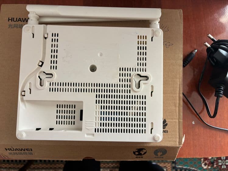 Huawei EchoLife HG8546M (GPON ONT/роутер) — 2
