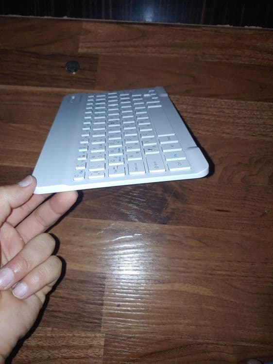 klaviatura bluetooth — 1