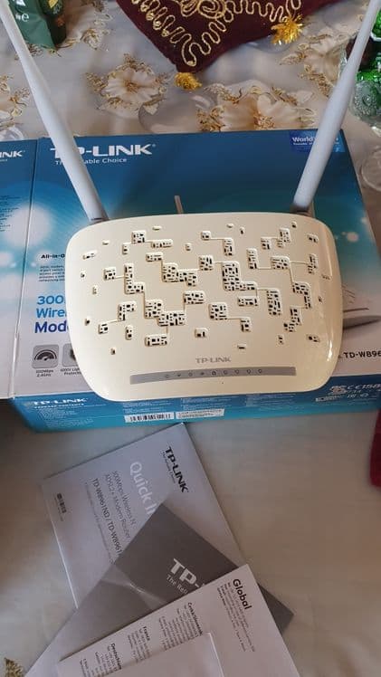 Wifi роутер новый. Каробка документ все есть — 3