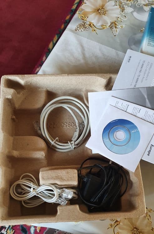Wifi роутер новый. Каробка документ все есть — 4