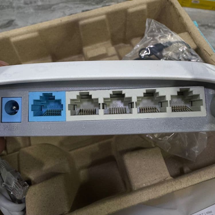 WiFi router TP-Link TL-WR841N — 6