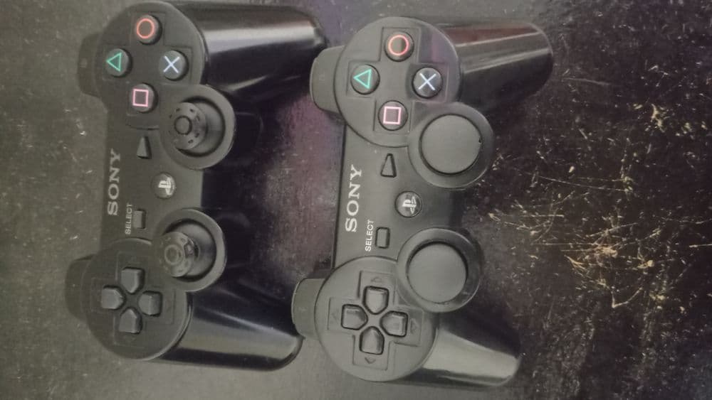 PS3  jostik sotiladi — 1