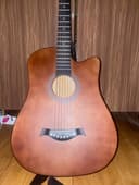 Gitara sotiladi hamma nersasi ichida