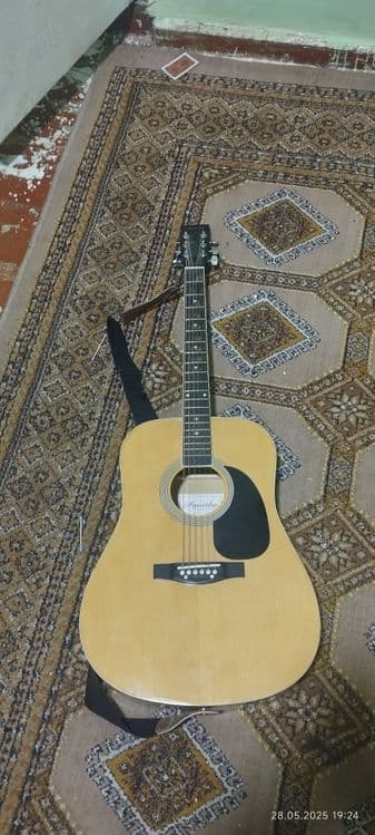 Gitara sotiladi 800ming — 1