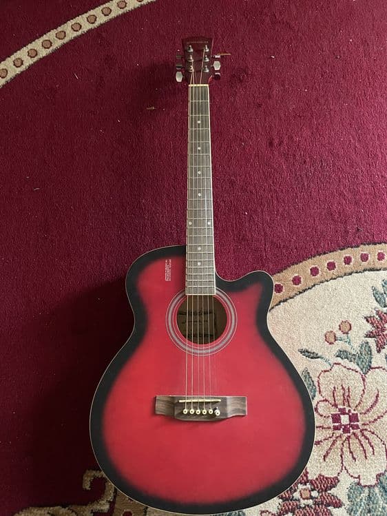 Akustik gitara sotiladi — 6