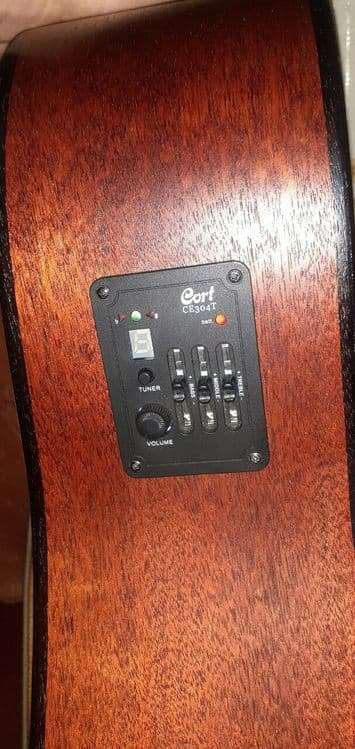CORD akustik gitara sotiladi.ekvalayzerli. Hamma narsasi bor. — 11