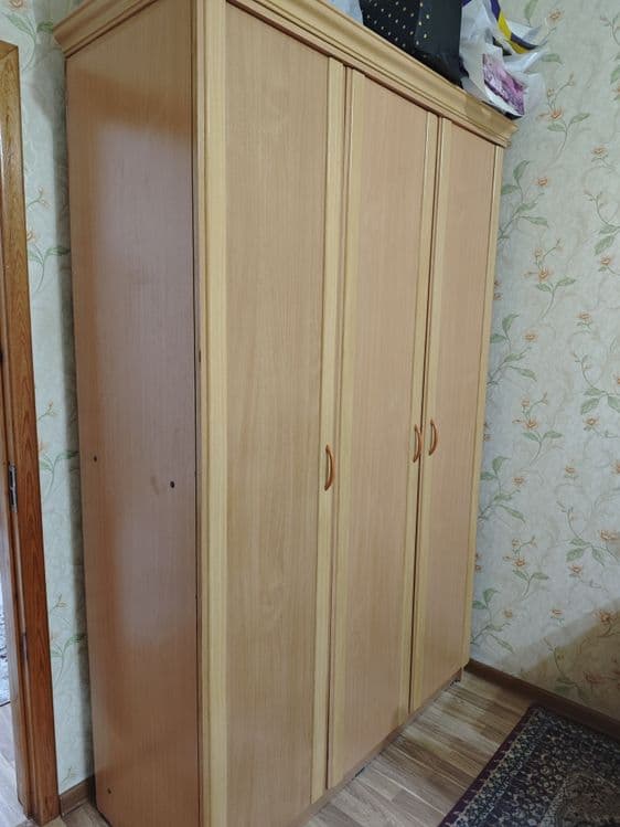 Столы, кровати, шкаф, стулья - Ташкент - Распродажа — 11