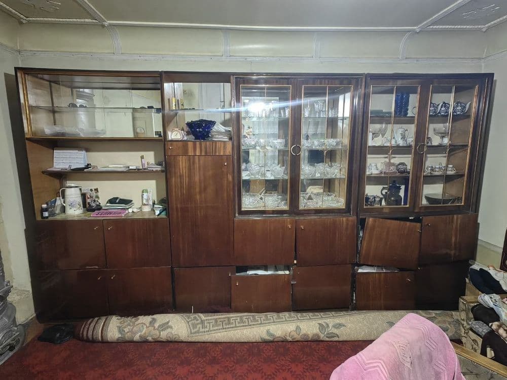 Срочна Сервант стенка в отличном сачтаяни в участке — 2