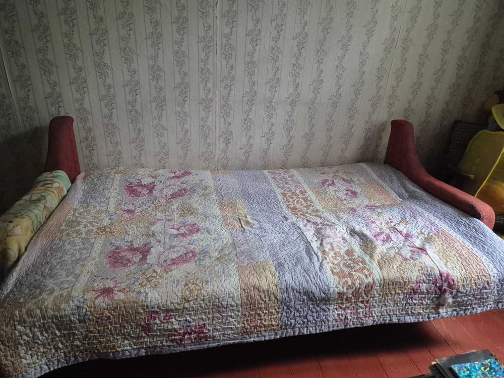 Диван б.у.пружины и механизм целые — 2