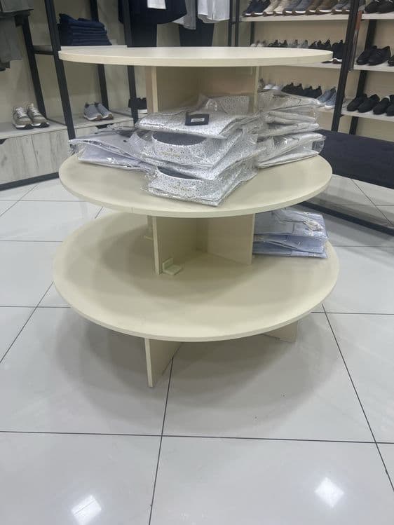 Стол круглий для магазин — 1