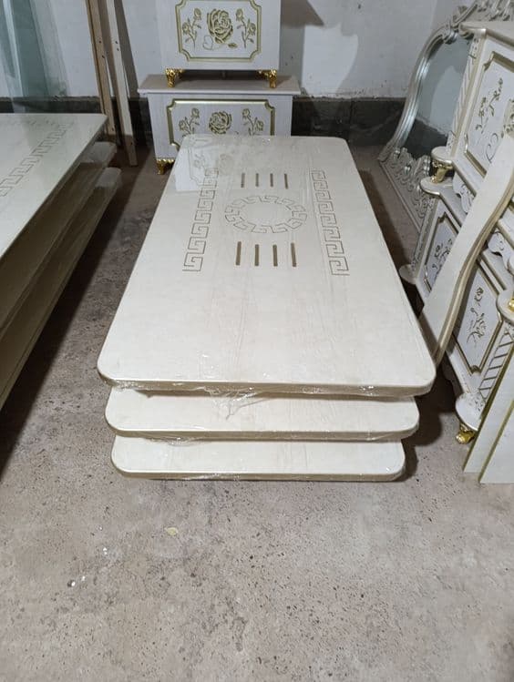Stol xontaxta xam buladi 12 kishilik.MDF,LDSP. — 3