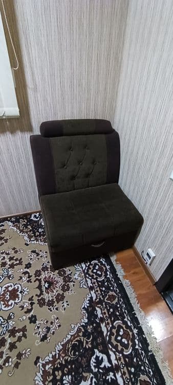Срочно Продается Уголок-диван с двумя пуфиками и местом для хранения — 2