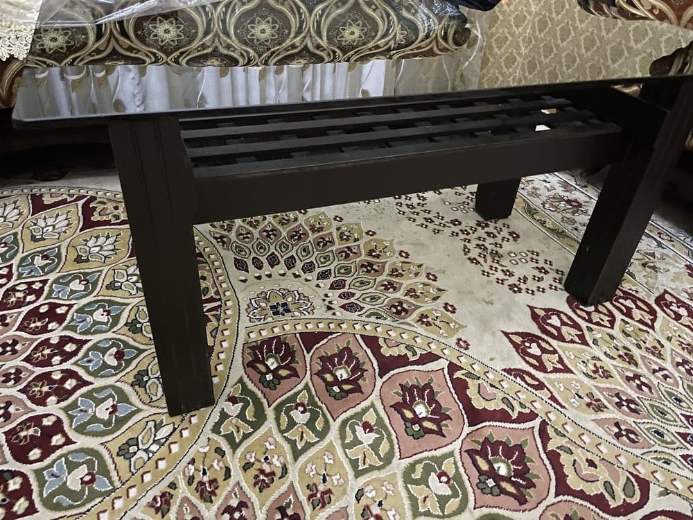 prodoetsa mebel, divan i jurnalniy stol — 3