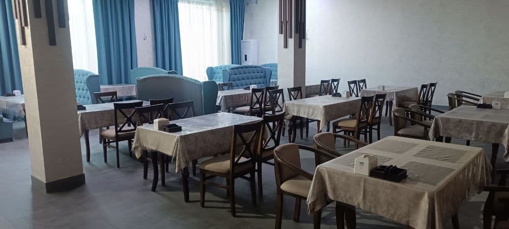 Mebel kafe uchun, stol stul yongoqdan — 8