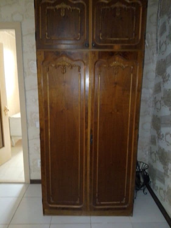 Срочно продается сервант+ шкаф+ кровать — 3